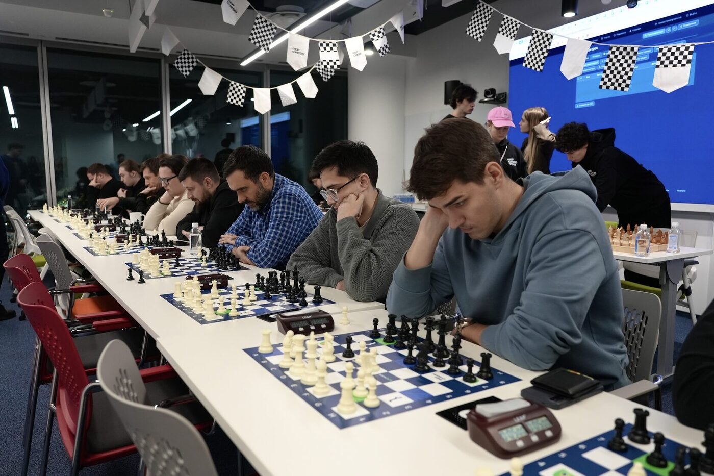 Турнир Rep Chess: зал с игровыми столами